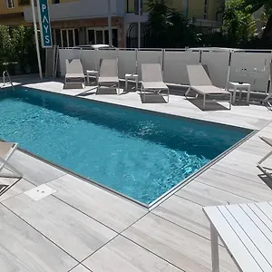 Mon Pays Hotel Rimini